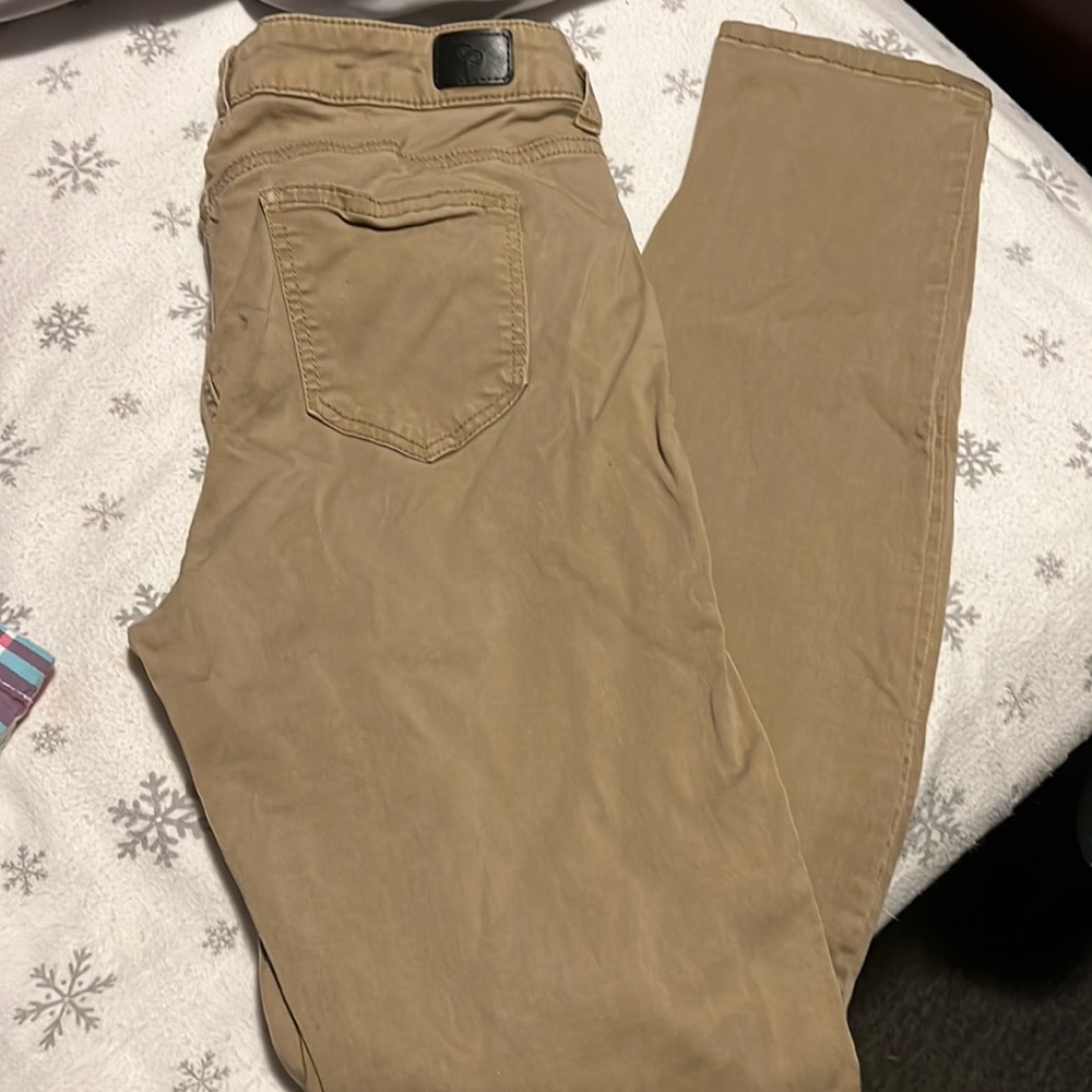 Celebrity pink khaki skinny